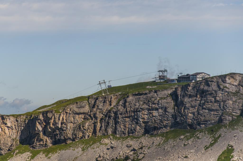 Berghotel Bonistock Melchsee Frutt Bagian luar foto